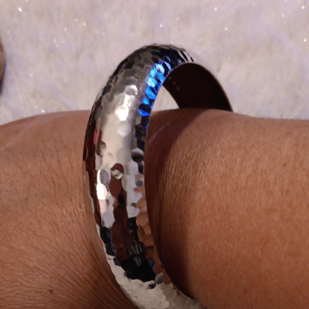 Preloved Chic Silver , Black and Red Colors Bracelet Collection - Picture 6 of 12